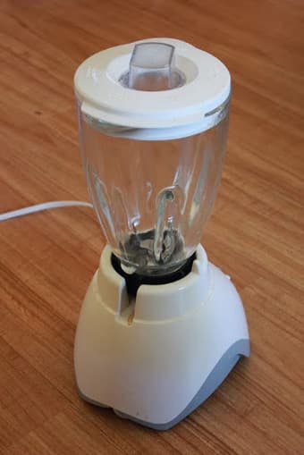 Blender and Humidifier, $20 each or $30 for both 1