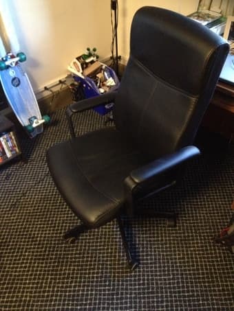 Moving away, need to sell some things 1