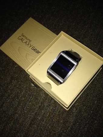 BARELY USED SAMSUNG GALAXY NOTE III + GALAXY GEAR!! 1