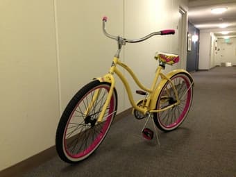 Brand new women's cruiser bike. $135. 1