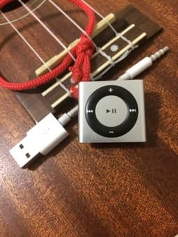 iPod 4th gen shuffle $28 2
