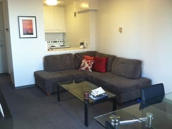 1BR/1BA apt in EV available June 21 - July 7 - awesome views! 3