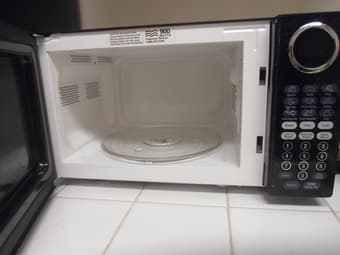 Microwave Sunbeam, 0,9 cu.ft (black) - $25 1