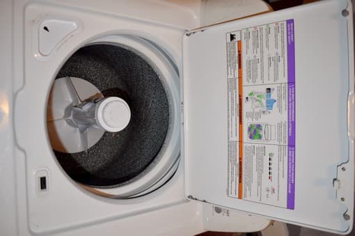 SALE very nice washing machine, low hours 2