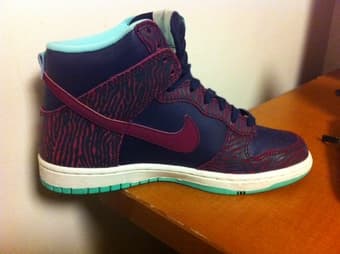 Women's Nike Dunks for sale 3