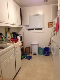 EV Summer Sublet June 15-Sept 15  $975/month 3