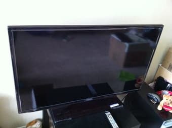 Samsung UN40EH5050F 40" Class 1080P LED TV for sale 1