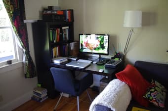 sturdy bookcase/desk 1