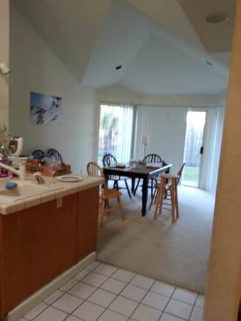 $500 Awesome Room in Mt View Available NOW - May 10 3