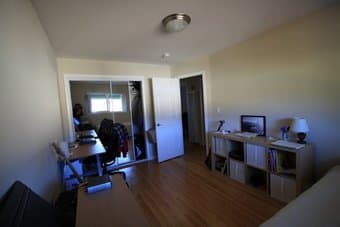 Housemate wanted for bedroom in 2br / 1ba apartment in Menlo Park 1