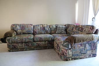Clan nice Sofa with perfect condition $120 3