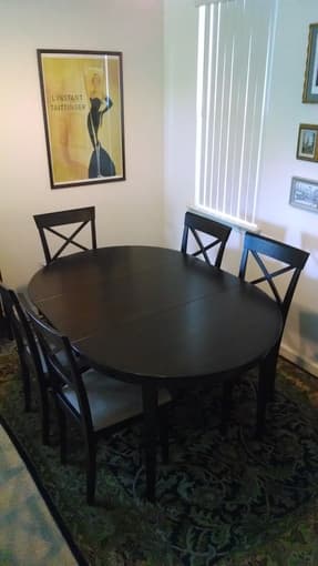 Dining set: round/oval table & 6 matching chairs - like new 2