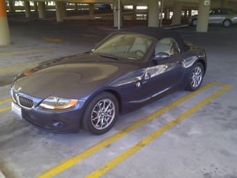 2003 BMW Z4 Roadster 2.5i Automatic (Excellent Condition!) 1