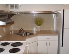 $722--EV Highrise Sublet 6/11-9/11 1