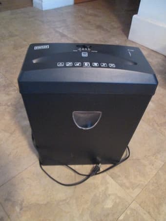 Paper shredder (cross-shredder) $20 2