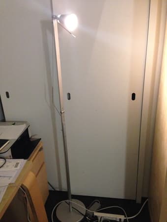 FLOOR LAMP 1
