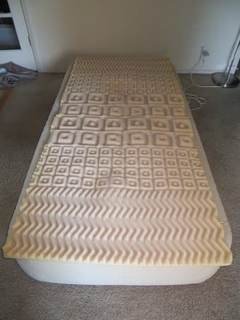 Aerobed - inflatable mattress + bed memory foam 3