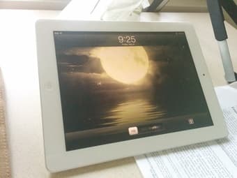 3rd generation ipad 16G with good condition $250 1