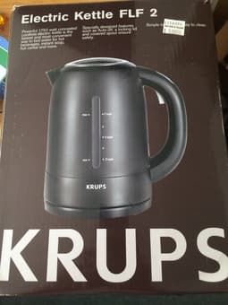 Moveout Sale! (electric kettle, blender, lamps) 1