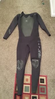 XL 3/2 Hurley Wetsuit - Like NEW ($100) 2