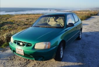 Hyundai Accent 2001, $1,800 1