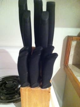 Knife set - $5 1