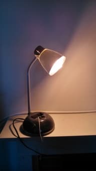 Selling Table Lamp with speaker    $10 1