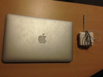 High End Macbook Air 11" 1.8GHz i7 4GB 256GB Perfect Condition - $850 2