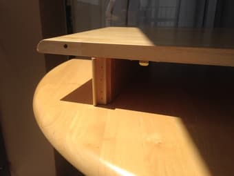 Extendable Dining table, Solid Maple, Excellent Condition $85 1