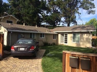 bedroom for summer sublet in 3 br house in Palo Alto, $765/month 2
