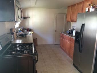 bedroom for summer sublet in 3 br house in Palo Alto, $765/month 3