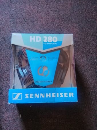 Sennheiser HD280 Pro Headphones 1