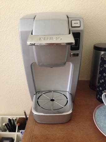 KEURIG coffee machine $50 1