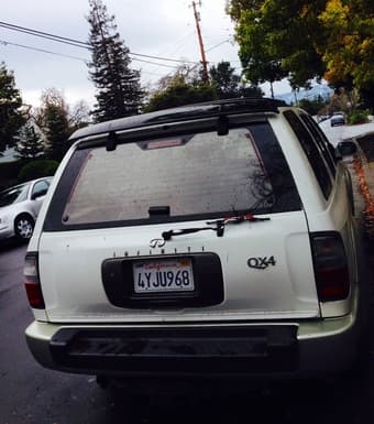 REDUCED PRICE!!! 1999 QX4 Infiniti SUV - White 2