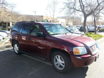 2004 GMC SUV(Excellent Condition & Really Good Price) FOR SALE 1