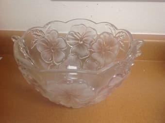 Studio Nova Mikasa 10 3/4" bowl $20 1