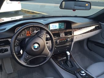 2008 BMW 328i hard top convertible 3