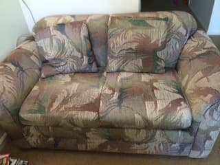 Beautiful custom built Sealy Klaussner Sofa and love seat $50 2