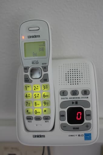Uniden cordless phone with answering machine $20 1