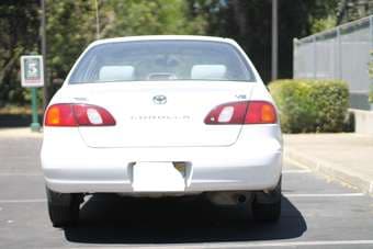 2000 Toyota Corolla VE Clean Title, $2600 Firm 2