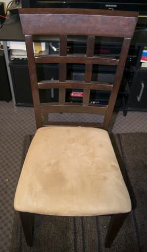 Four Dining Room / Kitchen Table Chairs - $40 1