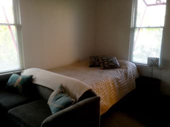 Studio in EV available for the summer 1