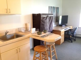 Studio in EV available for the summer 3