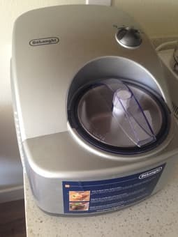DeLonghi Geloto/ice-cream machine with Self-Refrigerating Compressor 1