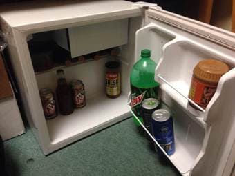 MINI FRIDGE $40!  Great deal! 1