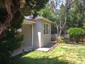 1 FURNISHED room in 3 bedroom home, 7/1-9/15 sublet, close to stanford 1