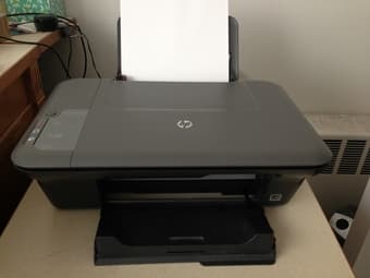 HP Deskjet 1050 All-in-One Printer + ink catridges for $20 1