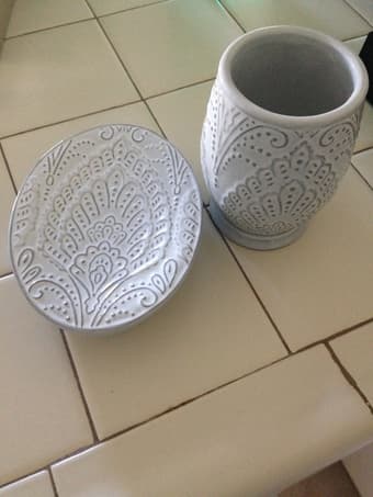 toothbrush holder and soap dish - $6 1