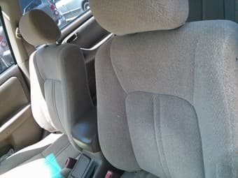 2001 Toyota CAMRY 4D 2WD LE for 3500 dollars 2