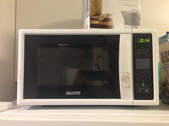 Sanyo Microwave $10 1